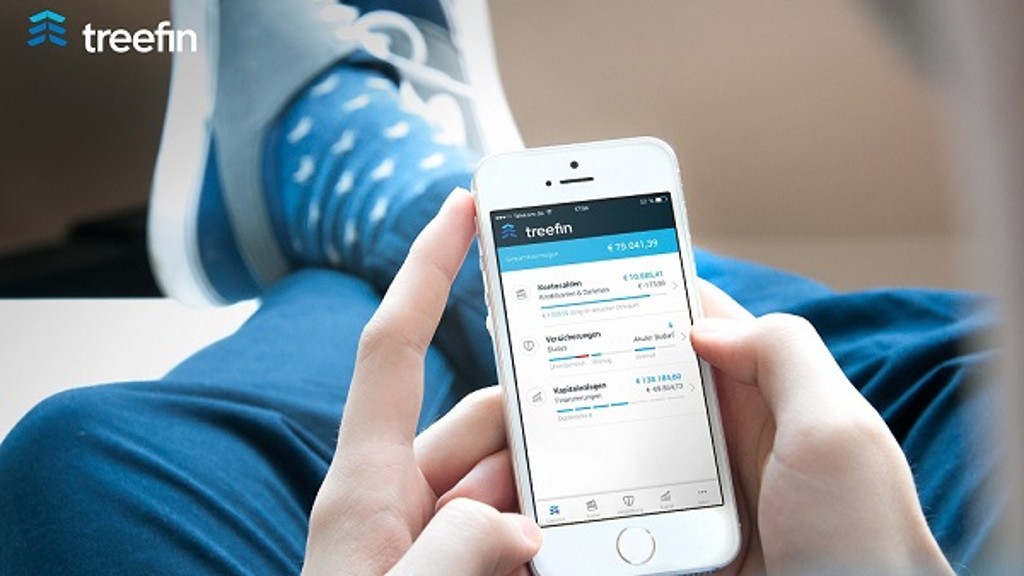 Handy in zwei Händen mit geöffneter treefin App