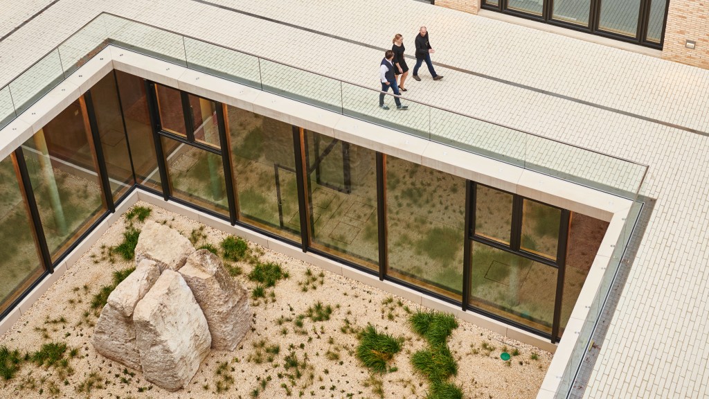 Innenhof des Campus aus der Vogelperspektive